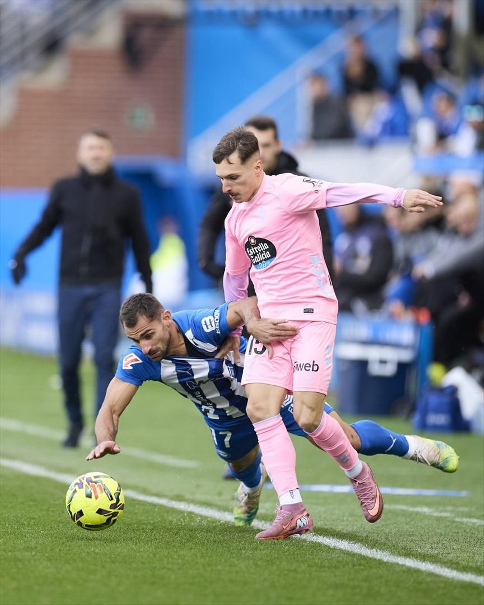 Galería | El partido entre el Alavés y el Celta en Mendizorrotza
