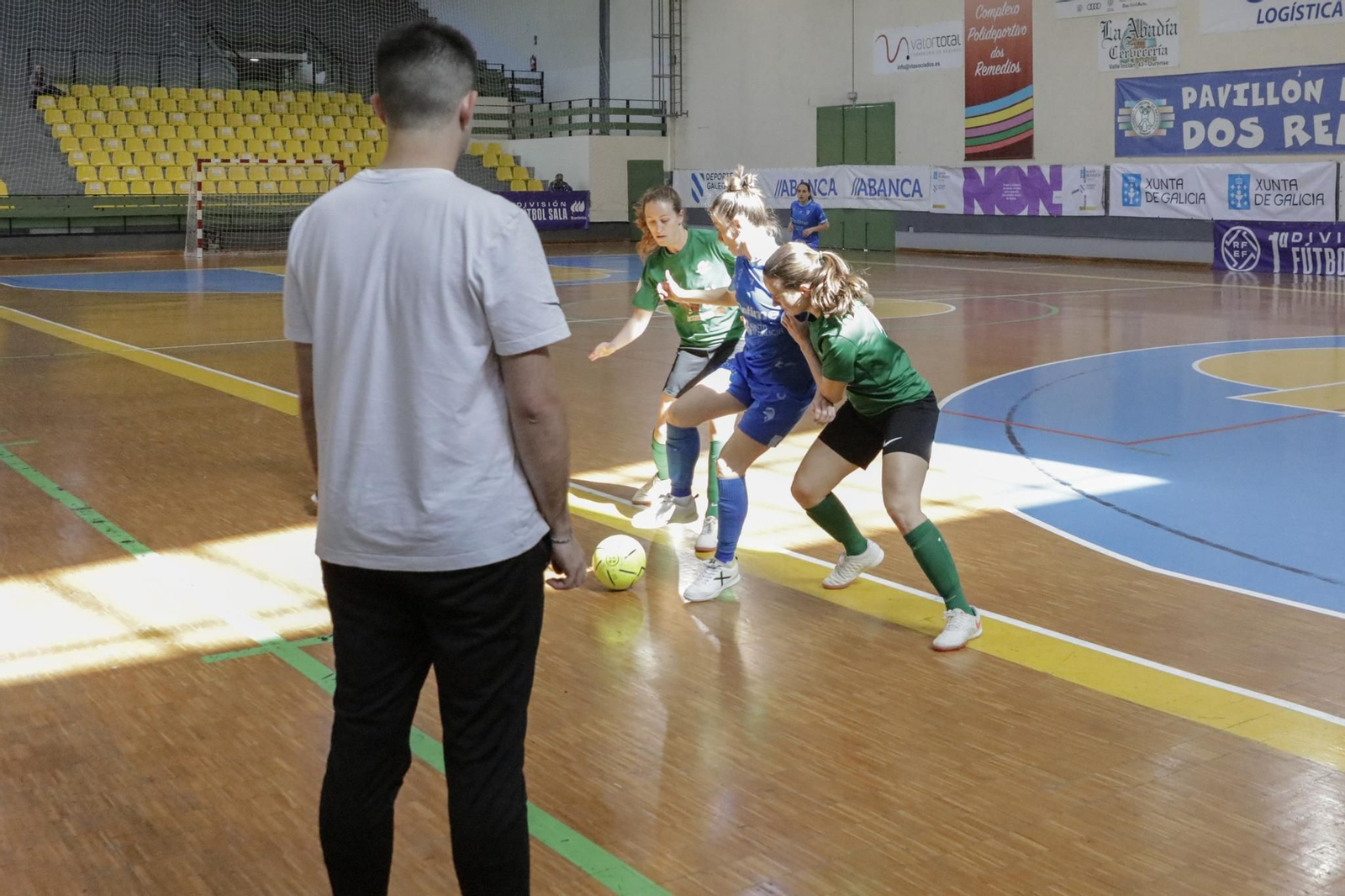 Galería | El Ourense Ontime se despide con victoria de Os Remedios