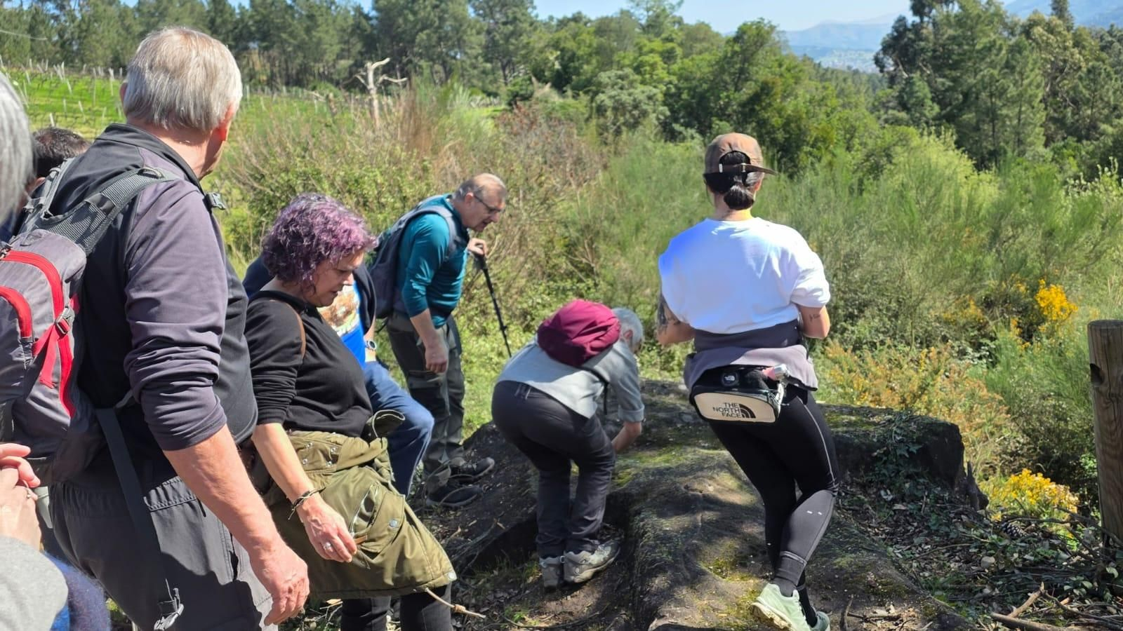 Una ruta que muestra la riqueza arqueológica de Vilamartín de Valdeorras