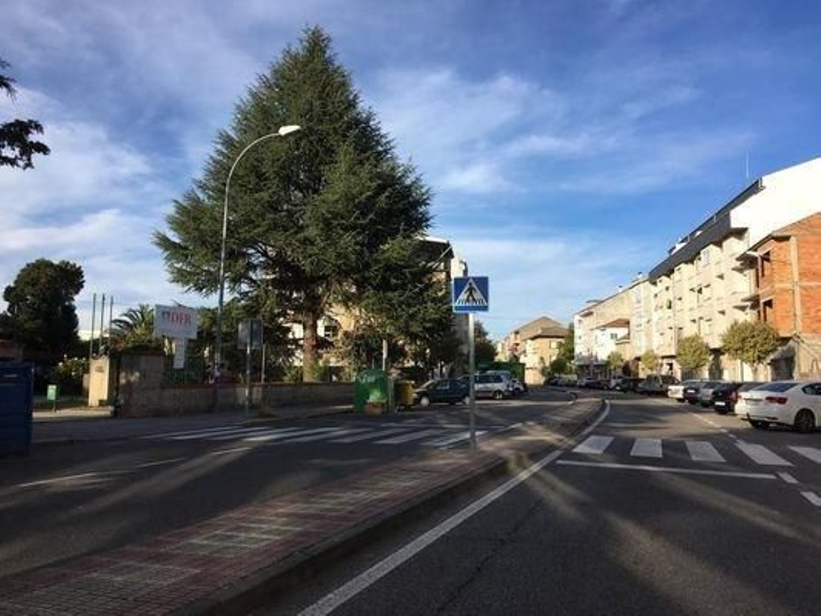 La mediana de la avenida será eliminada, así como los estacionamientos en batería.