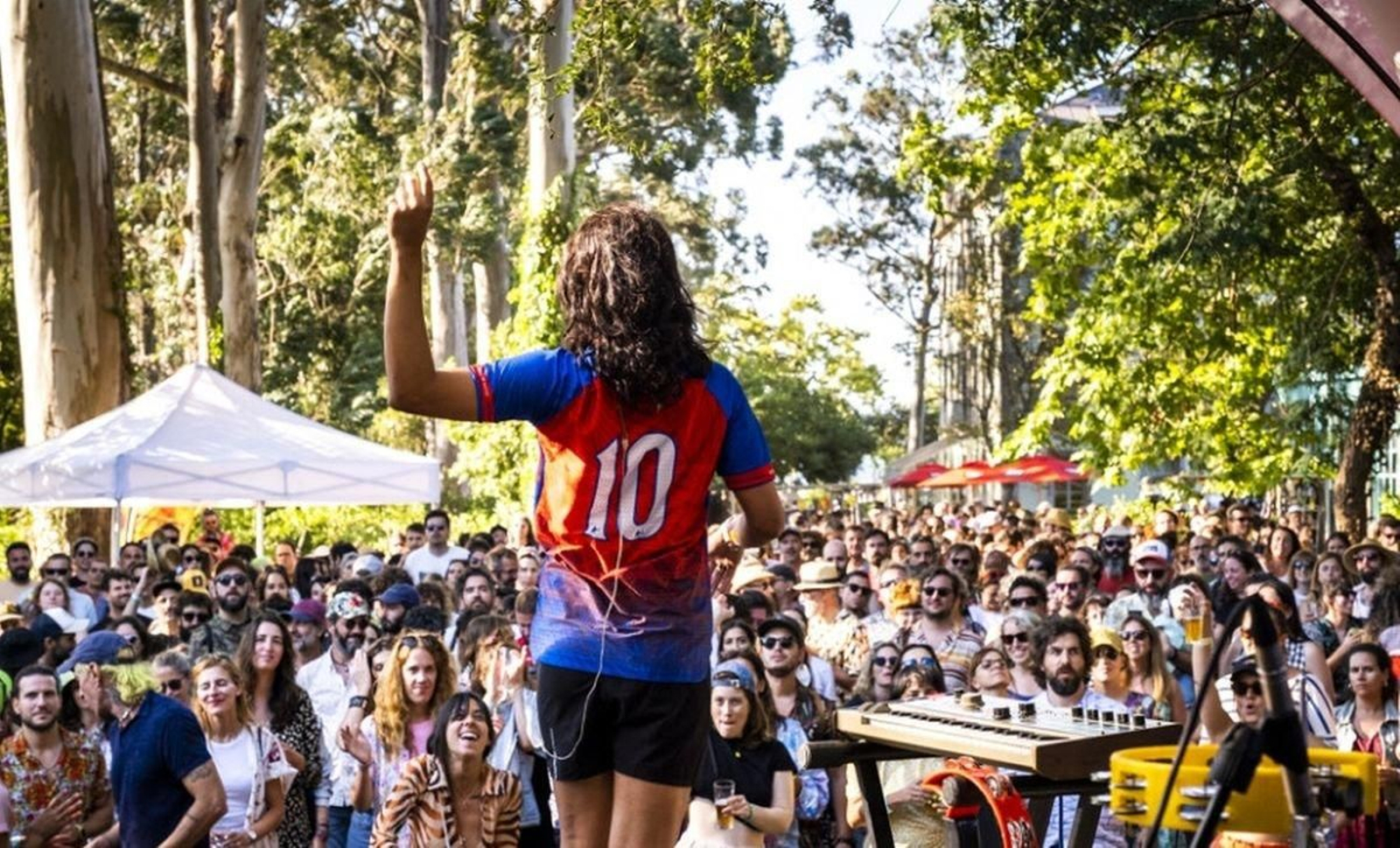 El Festival Sinsal, con música alternativa en la isla de San Simón.