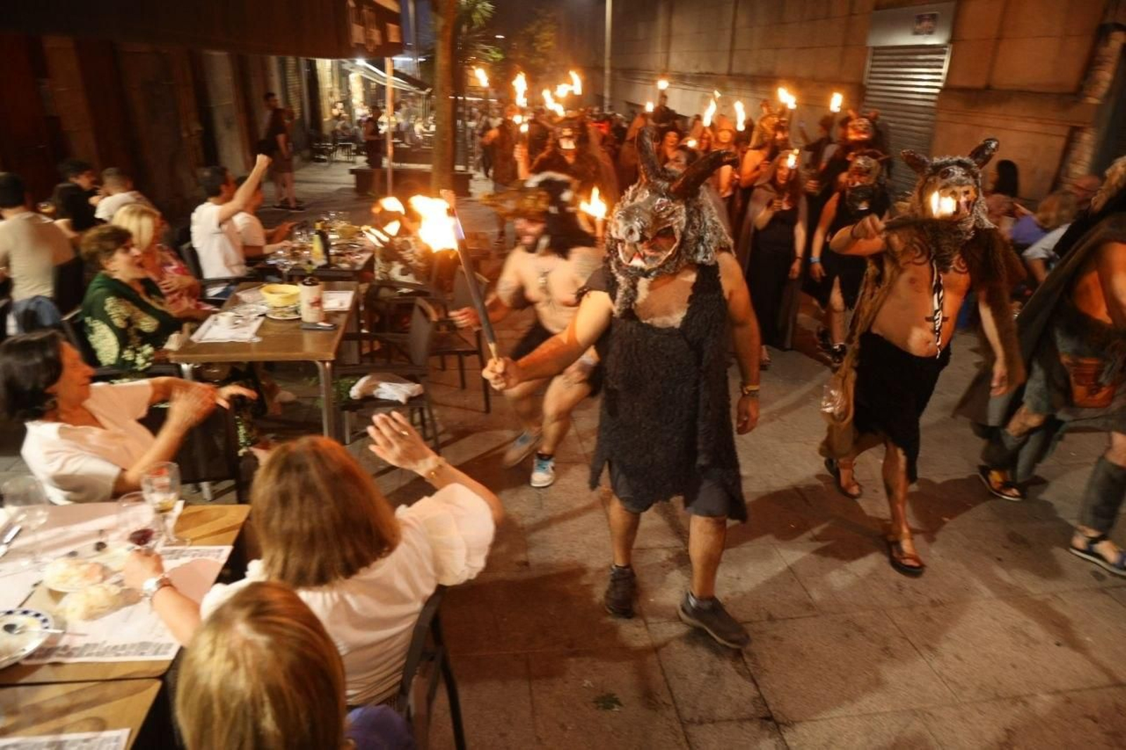 Galería | Las hogueras de San Xoán encienden Vigo y su área