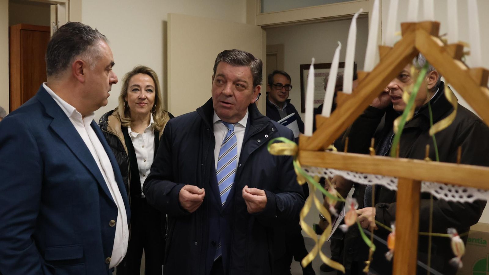 Luis Miguel Gago y Ruth Andérez durante un encuentro con Cáritas