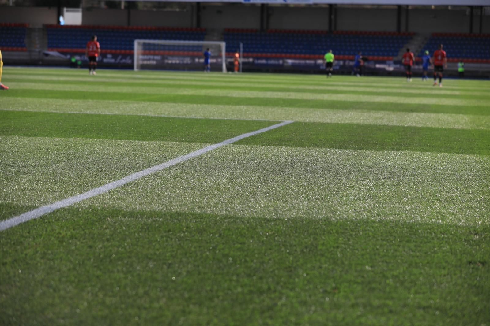 Galería | Goles y disfraces en el regreso del Ourense CF a O Couto