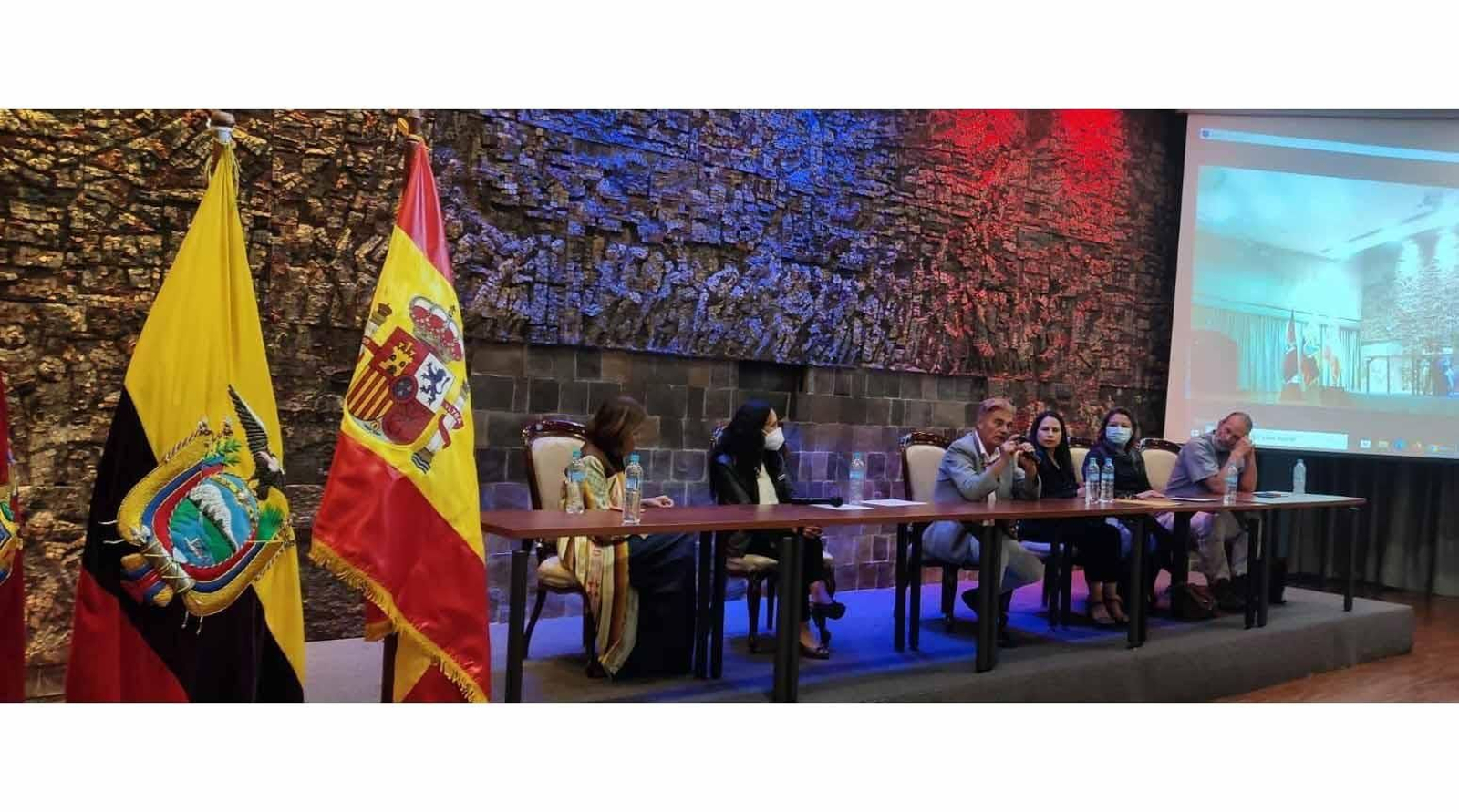 CRE de Quito presidente web