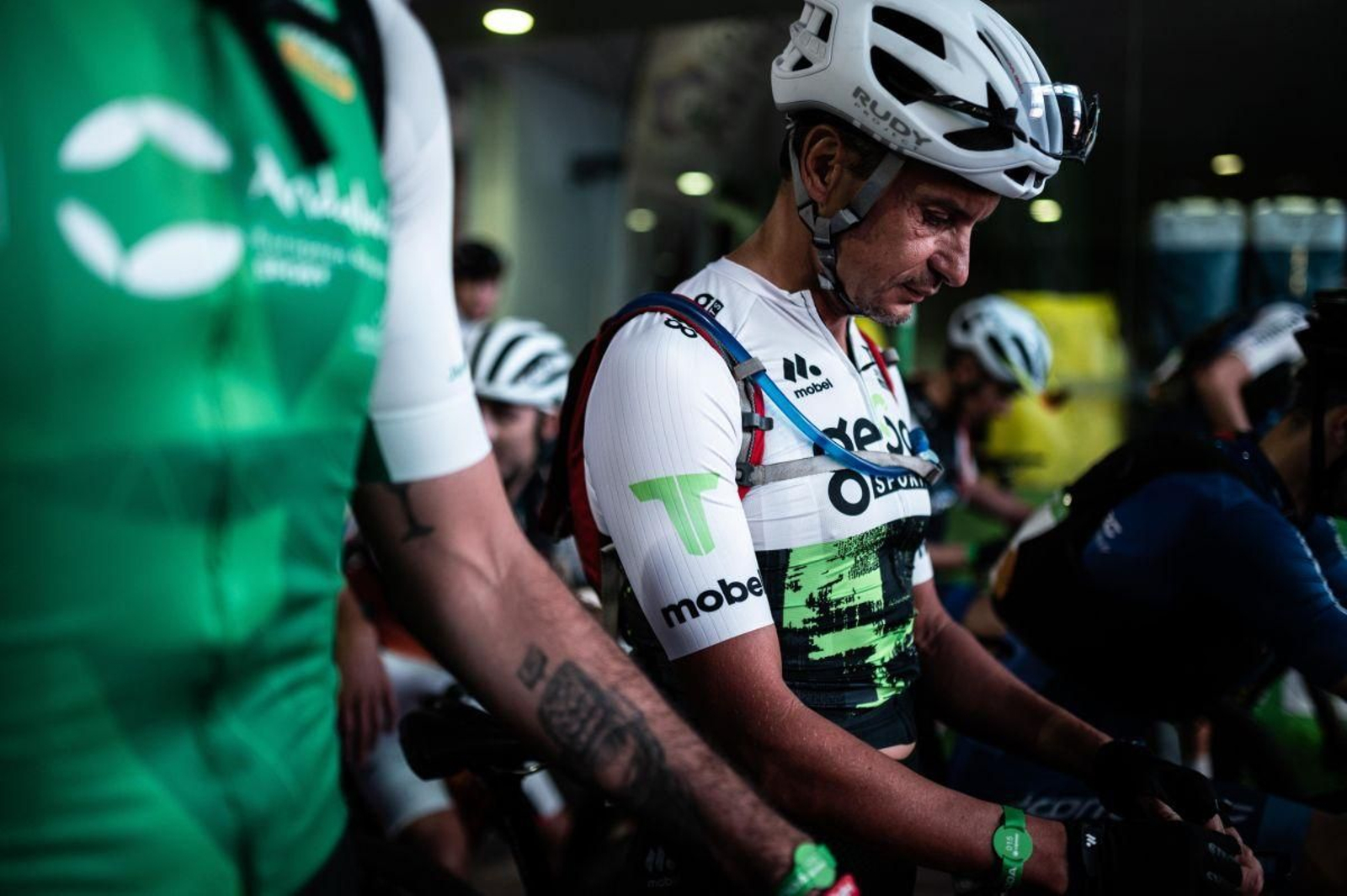 Iván Raña, concentrado, antes de una competición deportiva.