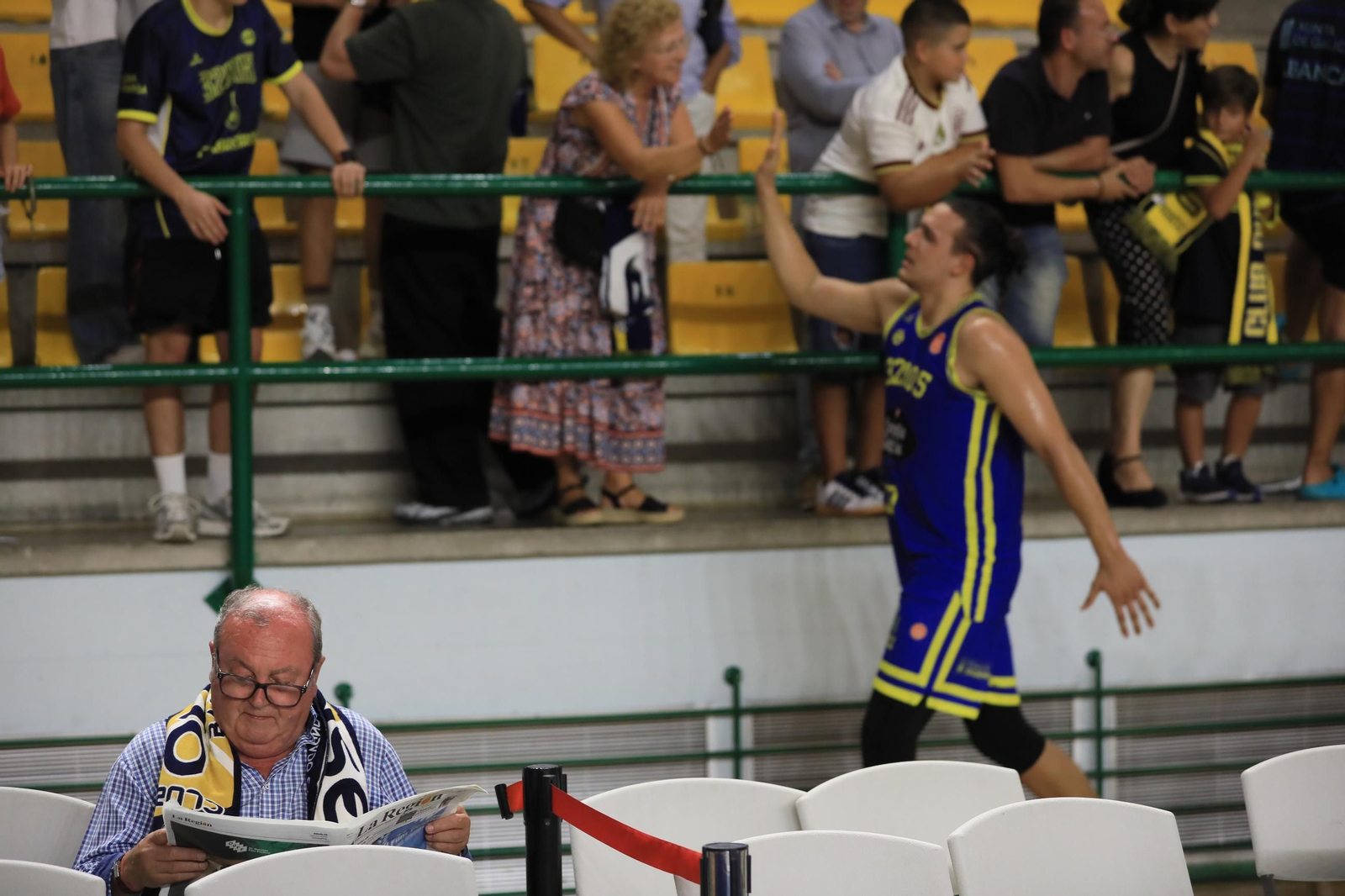 Galería | El Pazo disfruta y vibra con el estreno de la temporada del COB