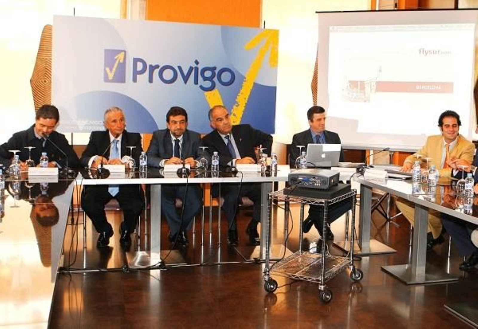Rubén López, José Manuel Fernández, Santiago Domínguez, José García Costas, Ricardo García y Eduardo Gavilán. foto: j.v.landin.