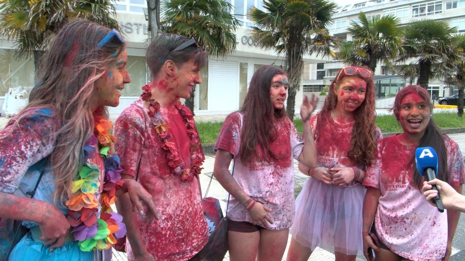 Naia, Antón, Gema, Eva y Alexia.