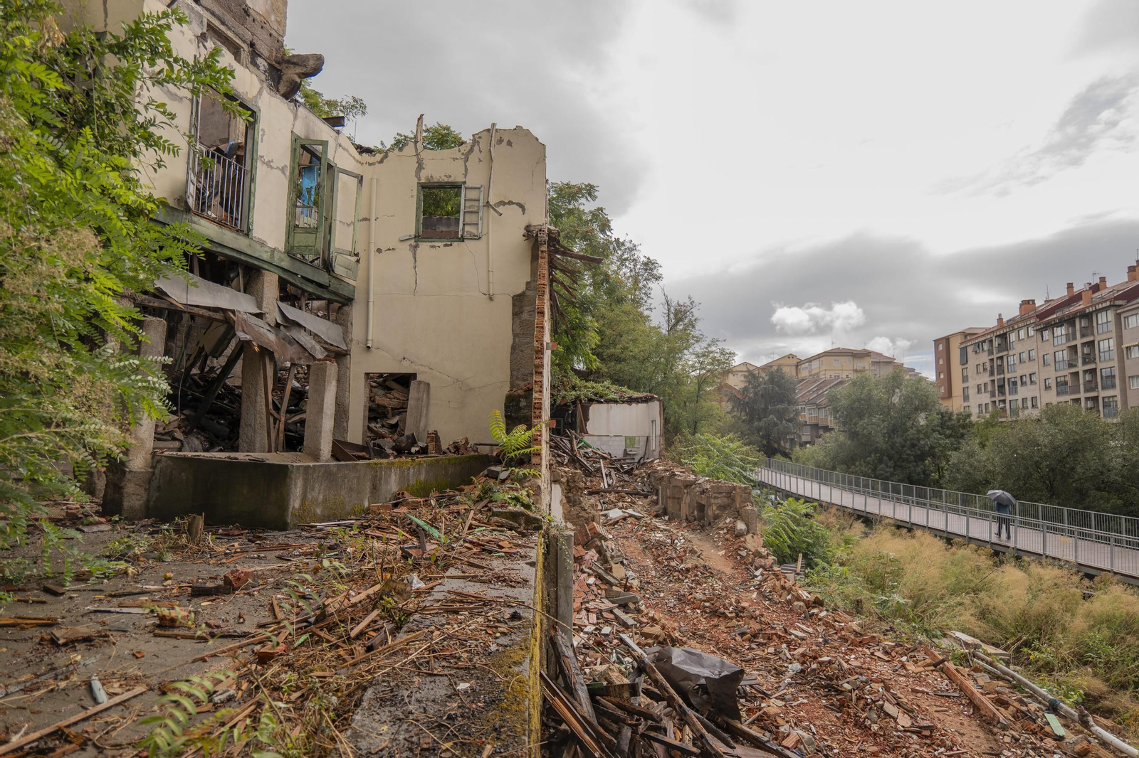 Galería | Fotos de la Casa de Baños que cuestionan la protección del inmueble y sus elementos