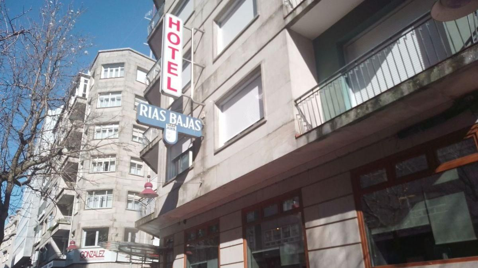 Uno de los hoteles de tres estrellas, situado en el centro de Pontevedra.