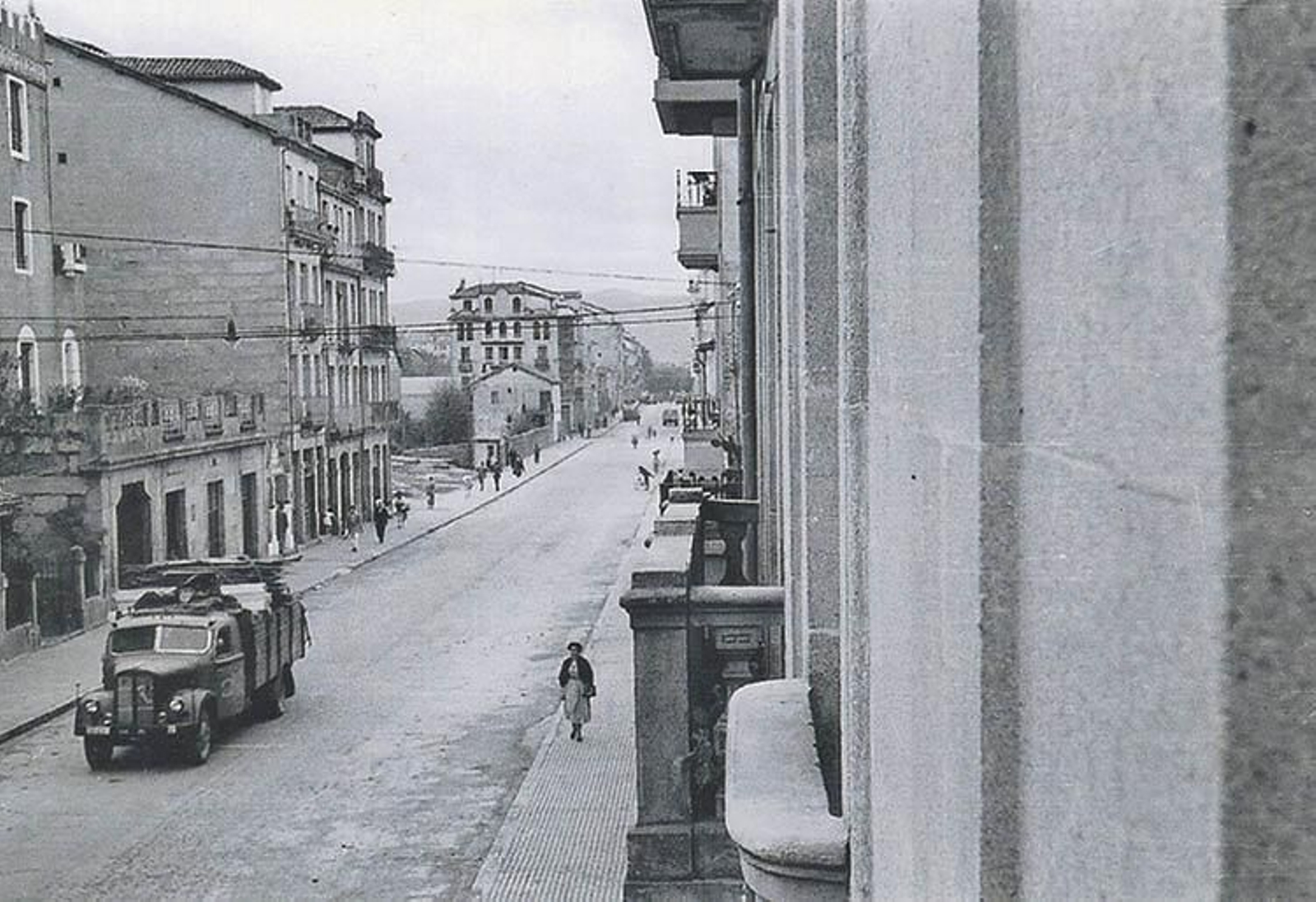 Avenida de Buenos Aires a la altura del cuartel de la Guardia Civil. (Foto propiedad de Benito Garrido).