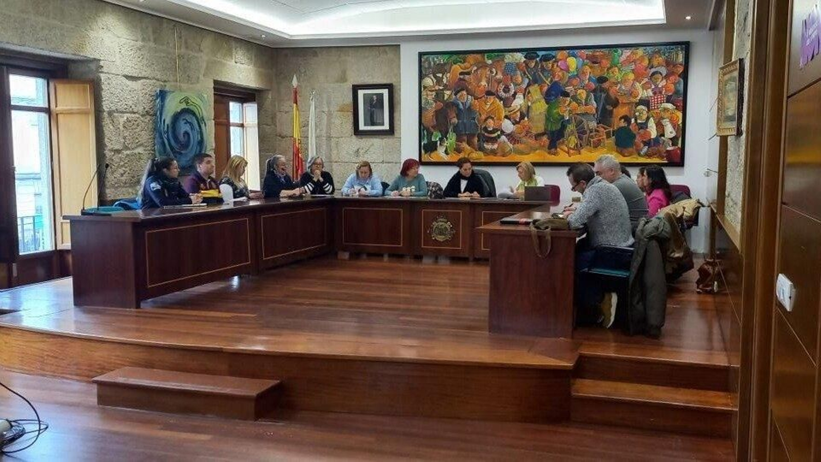 Reunión de la Mesa de Coordinación de Atención a Víctimas de Violencia de Género en Carballiño.