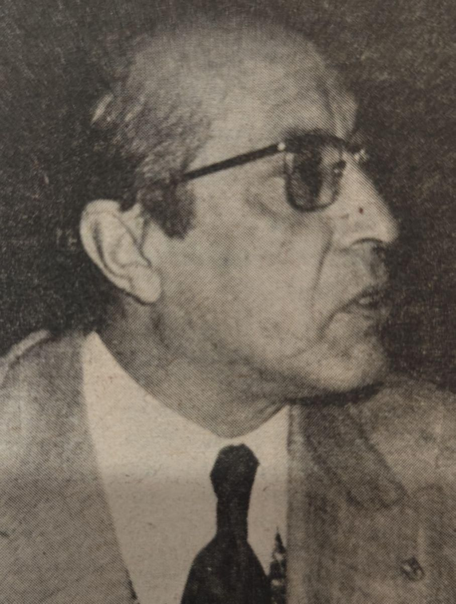 Miguel Riestra París.