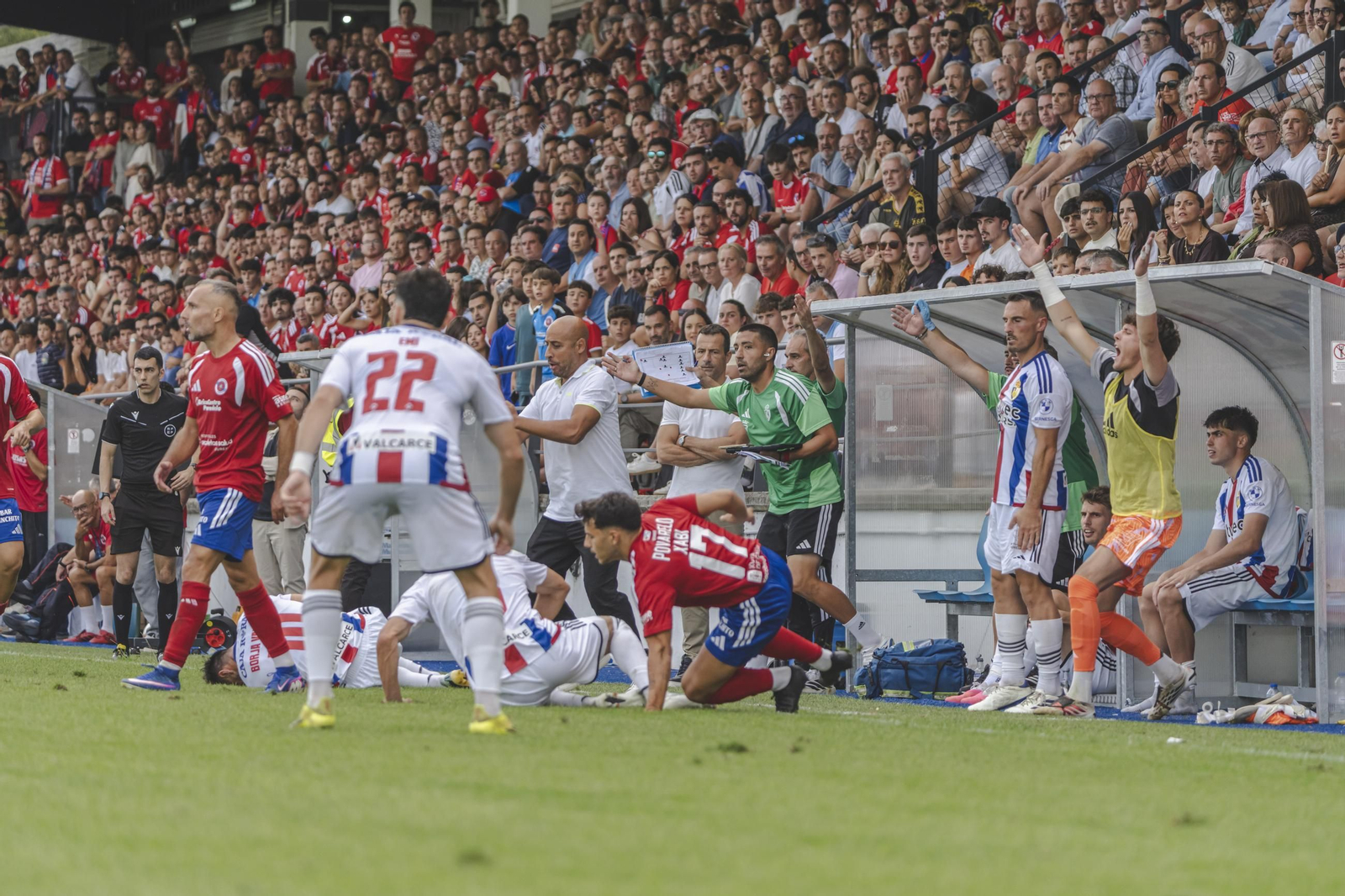 Galería | O Couto disfruta con el estreno de la UD Ourense en Primera Federación, en fotos