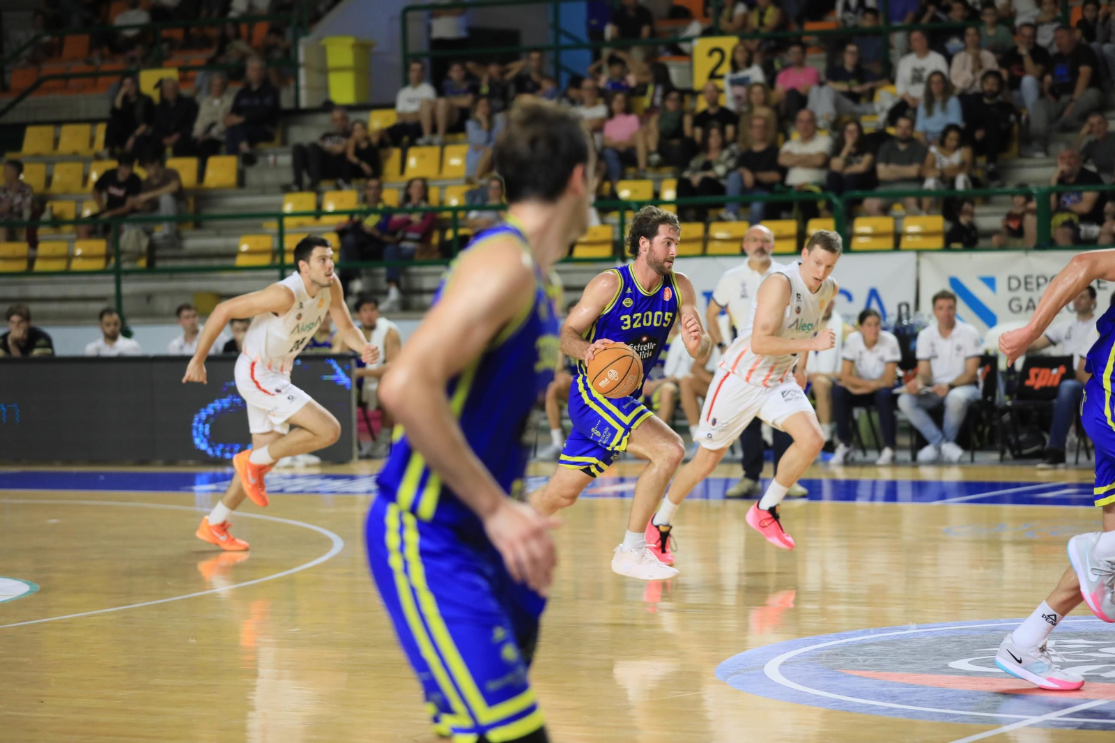 Galería | El Pazo y el COB sufren la primera derrota de la temporada ante el Cantabria