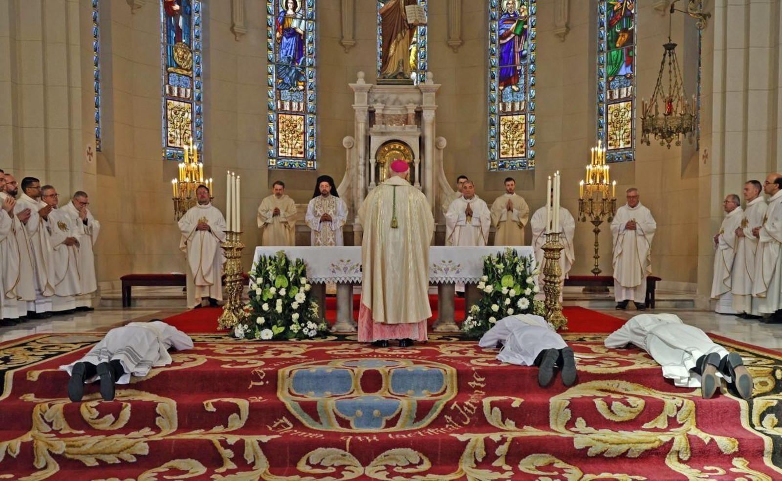 Ordenación de sacerdotes en Ourense el año pasado.