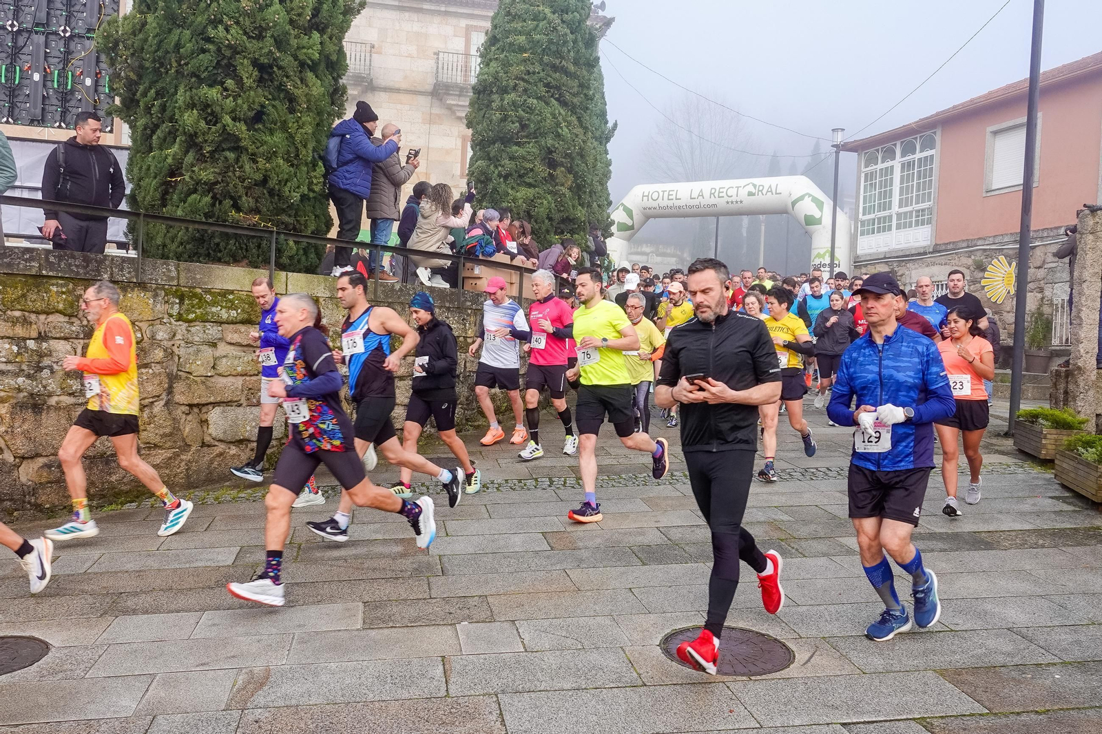 Galería | La carrera contra el cáncer 2026 de Mos reúne a casi 300 atletas