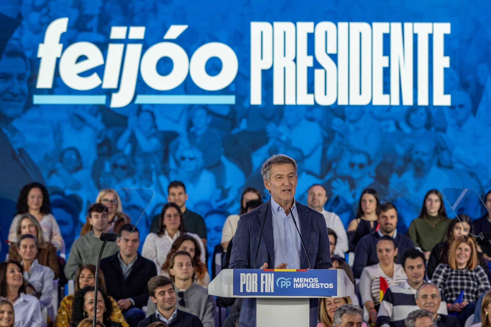 Galería | Feijóo hace parada en Vigo con la precampaña electoral del 29-N