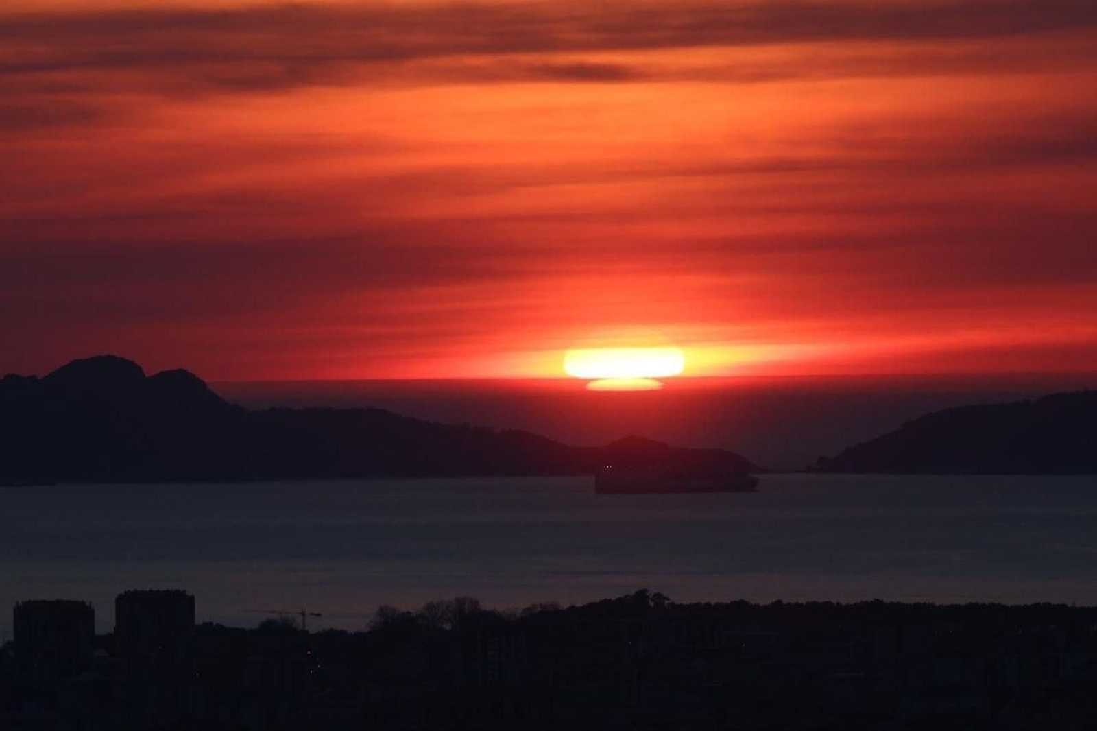 Galería | Los días más largos en Vigo regalan espectaculares puestas de sol
