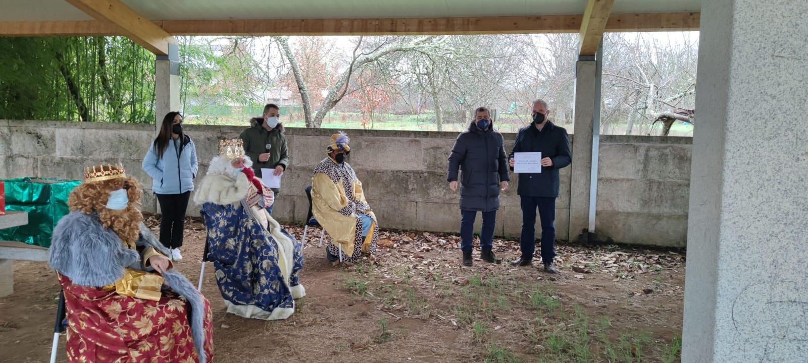 Visita en Monterrei, en Vences.