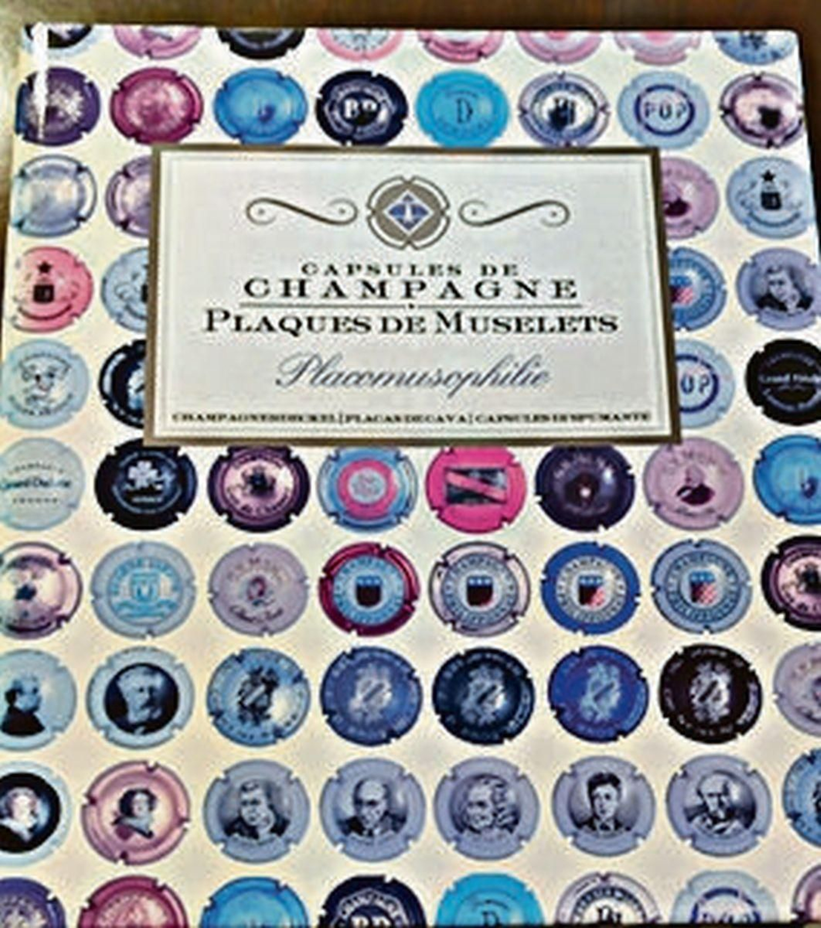 El álbum pensado ex profeso para guardar la colección.