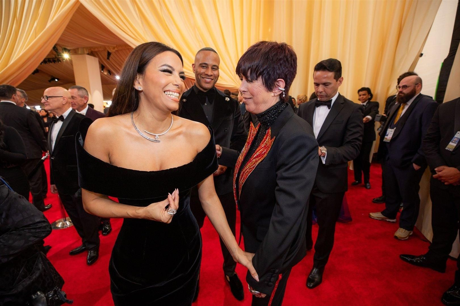 Diane Warren y Eva Longoria.