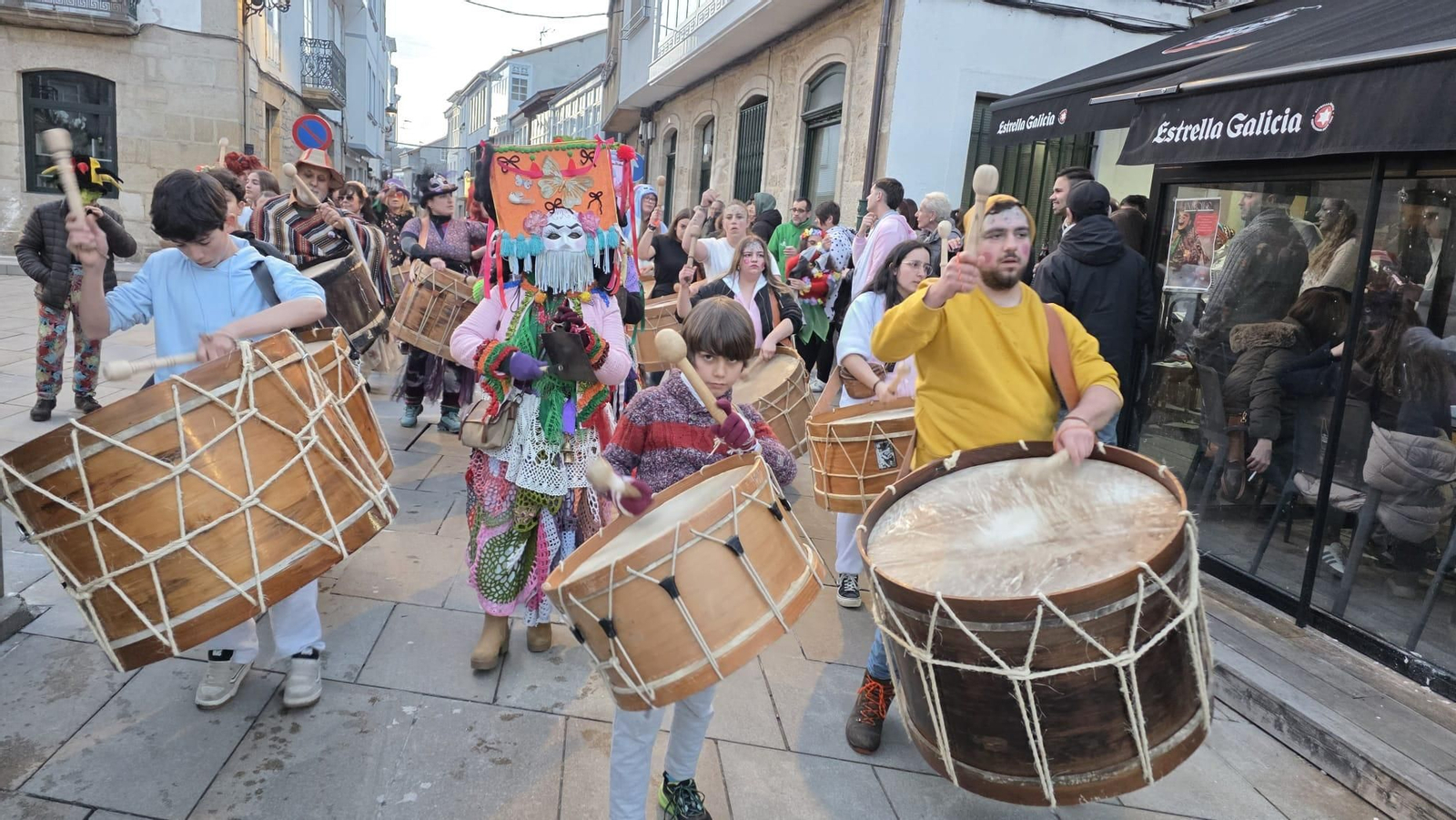 Galería | Trives se vuelca con su Martes de Entroido