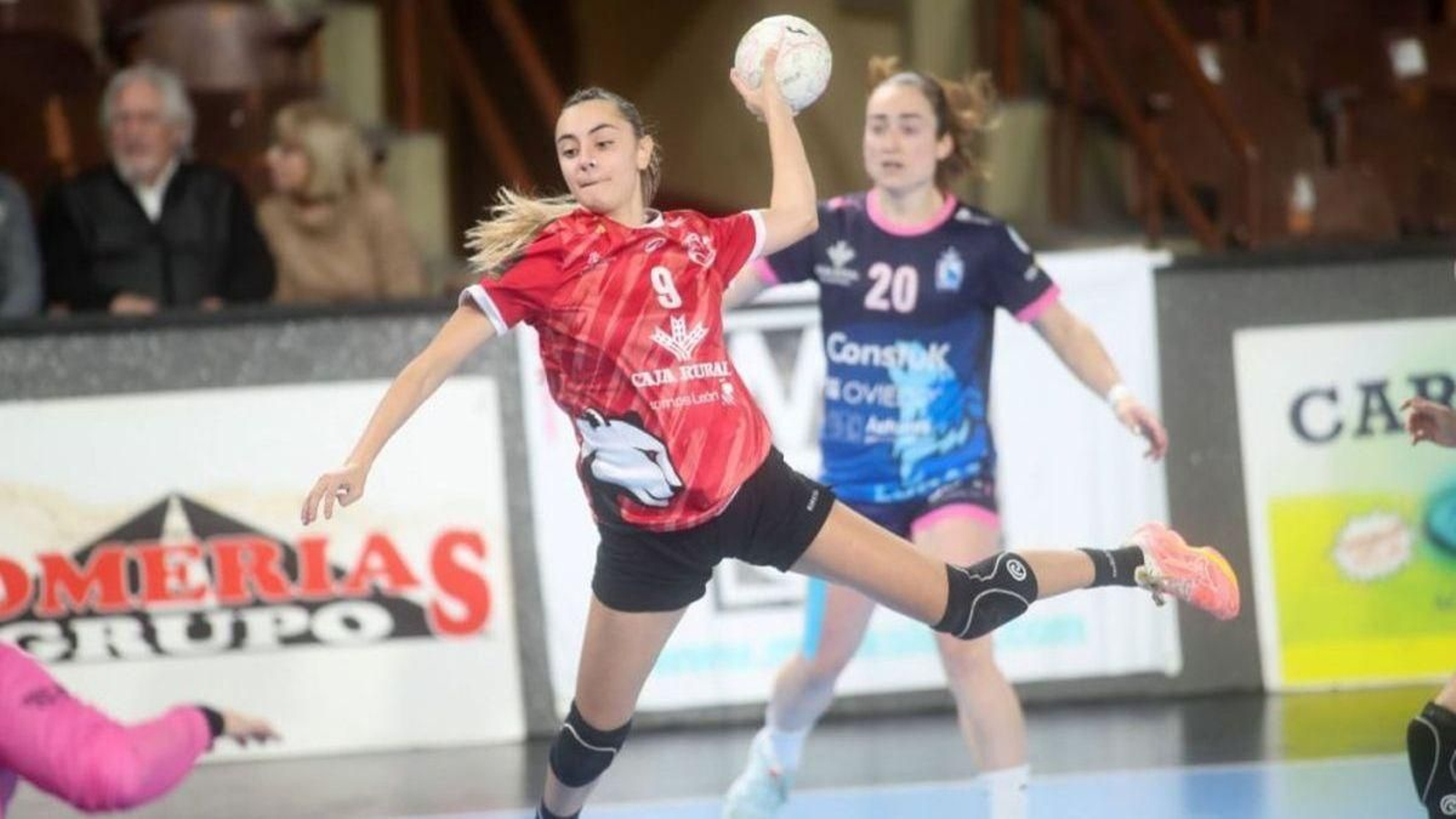 La joven jugadora de 20 años será el tercer fichaje procedente del club de León en los últimos años.