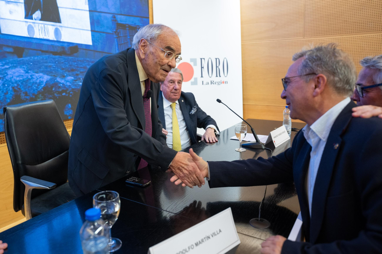 Galería | Foro La Región con Rodolfo Martín Villa, ex ministro durante la Transición, en imágenes