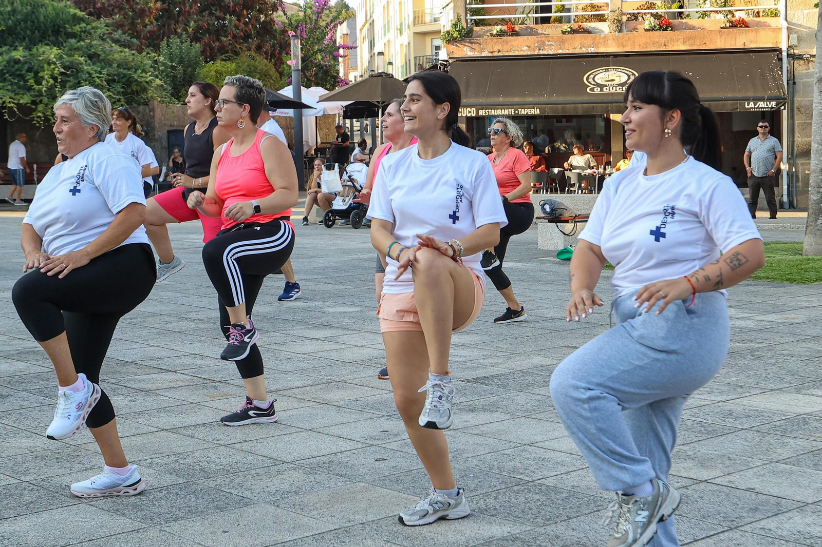 Galería | Un centenar de personas se activan con la sesión de zumba de +Deporte Atlántico