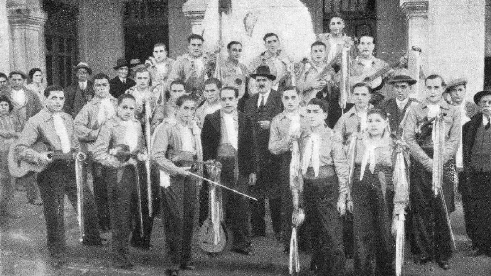 Foto Villar 1932. Comparsa de Puente Canedo, La Troya.