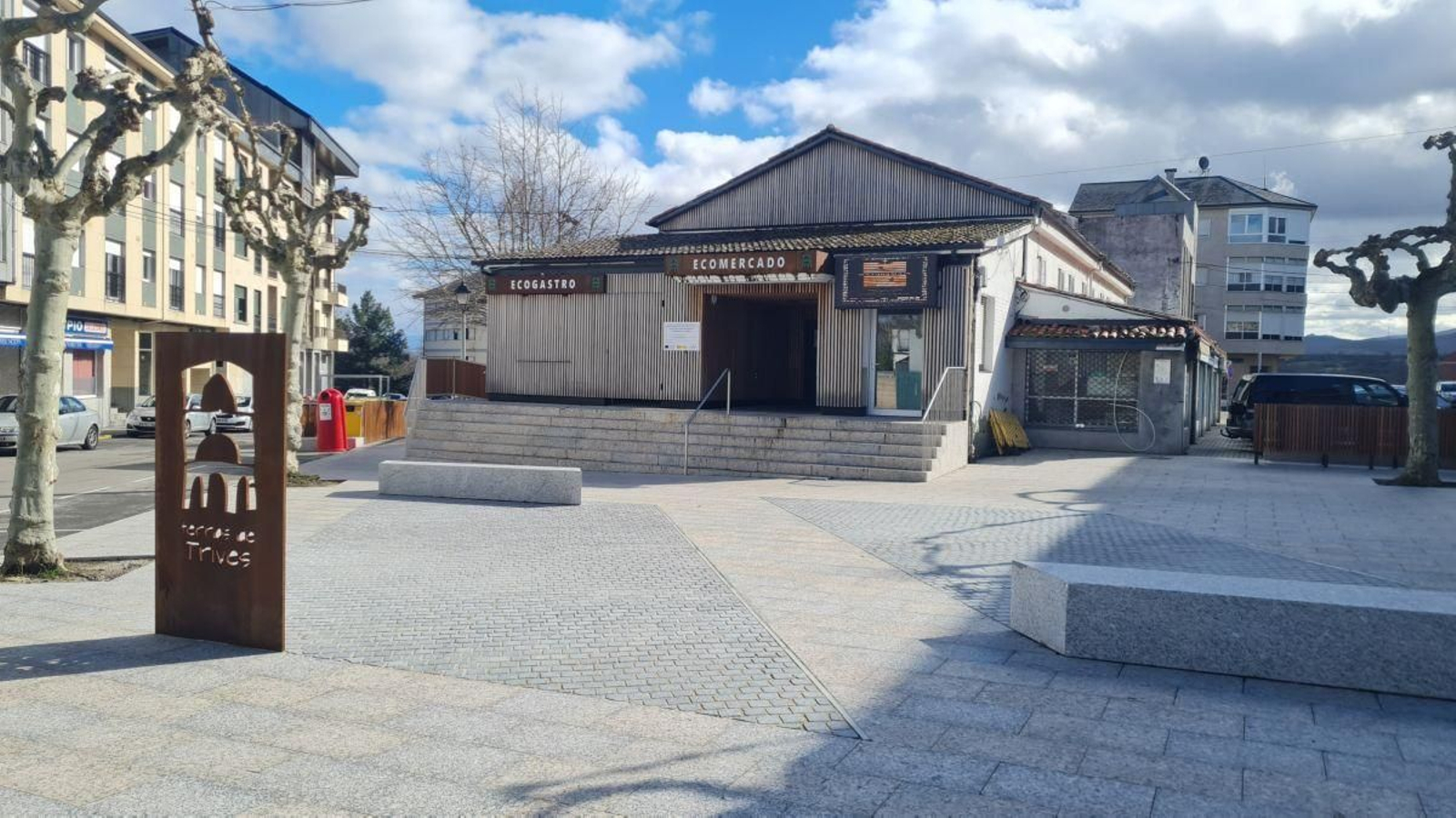 Edificio de la Plaza de Abastos trivesa.