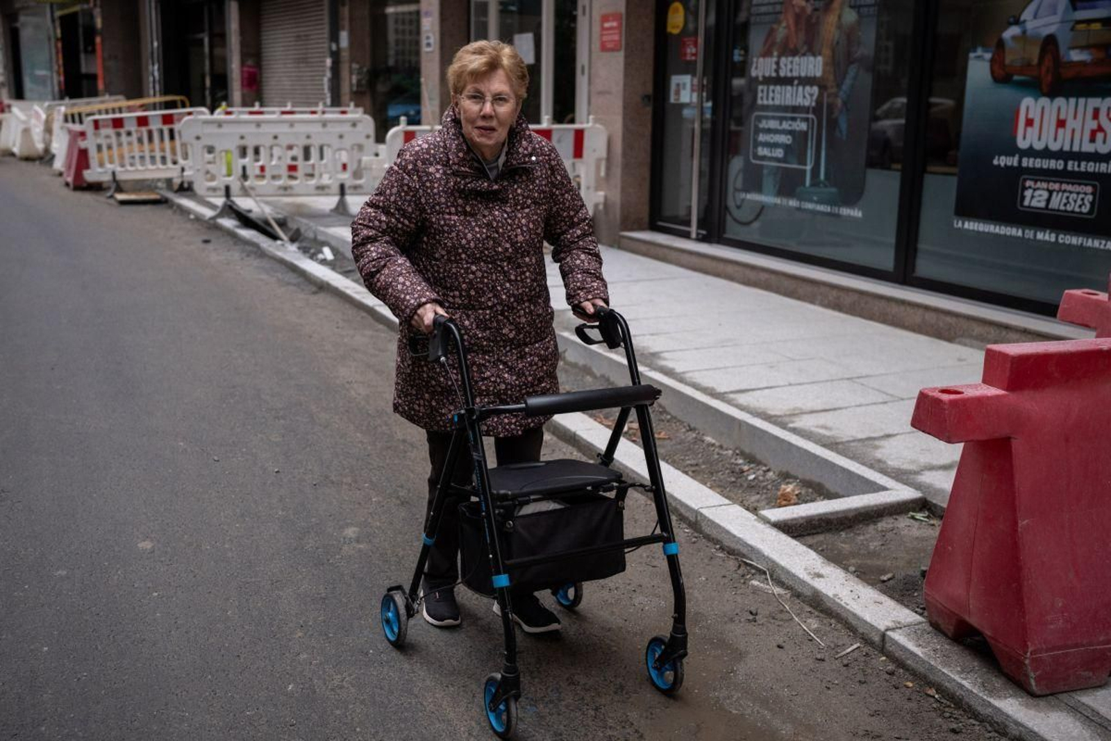 Olga González, vecina de la avenida Portugal con movilidad reducida.