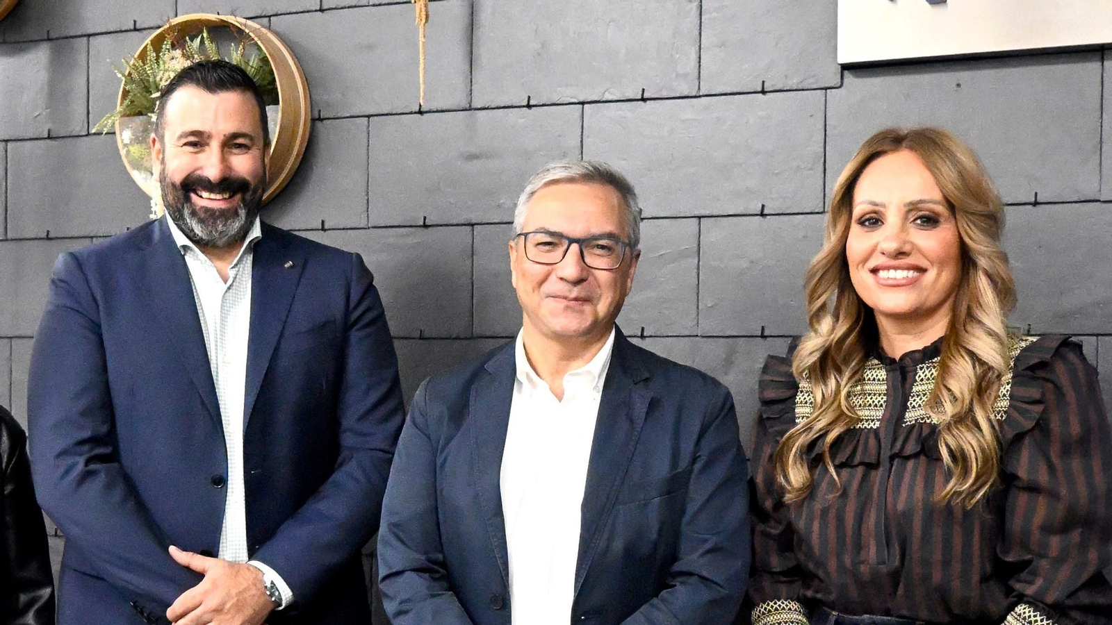 Fernando Sotelo (i) será el candidato del PP a la Alcaldía en Coles