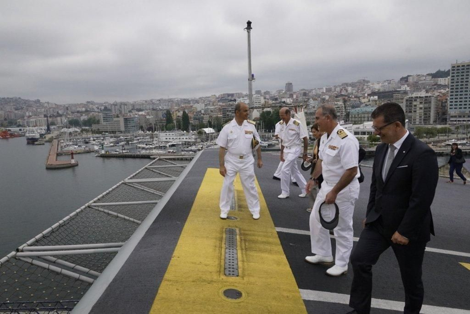 El portaviones Juan Carlos I en Vigo  (92) (1024x684)