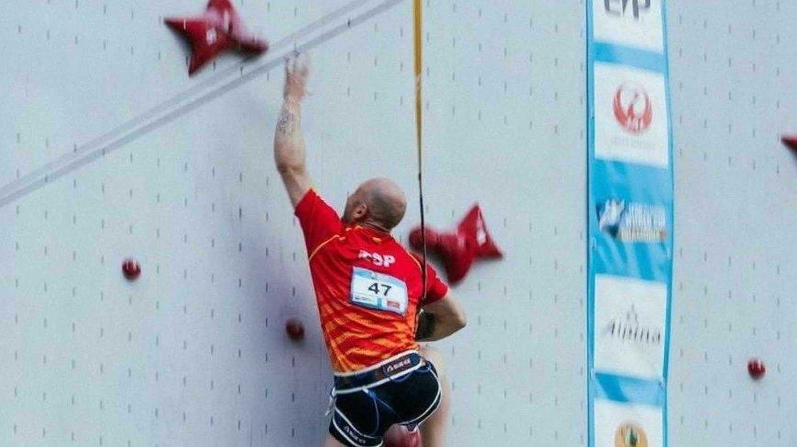 Erik Noya logró su mejor tiempo en semifinales, pero no alcanzó la final.