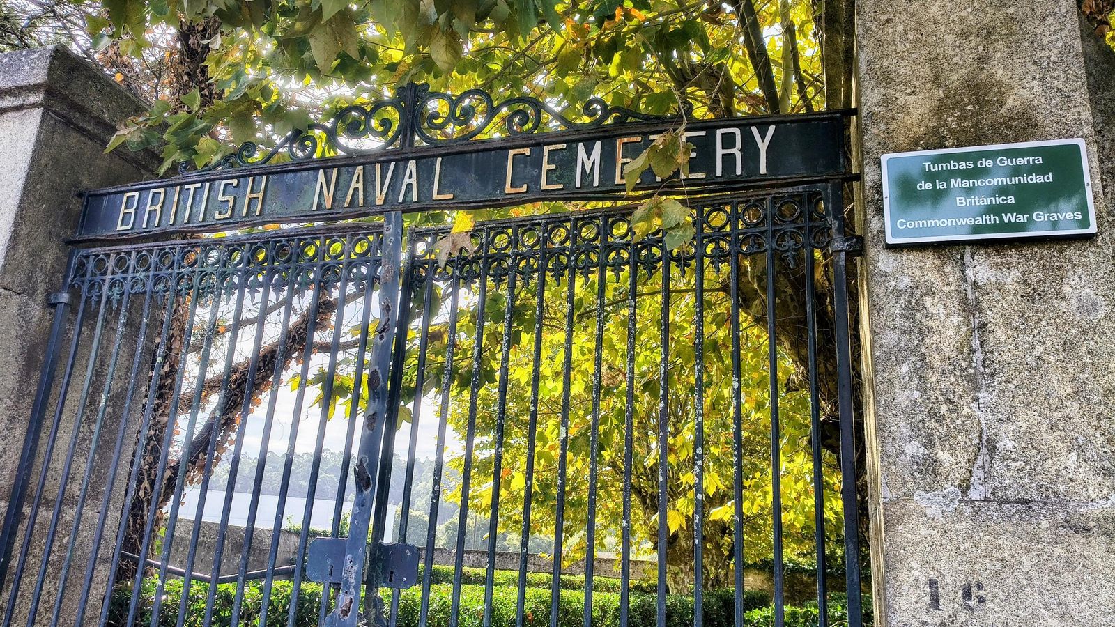 La entrada al Cementerio Naval Británico, en Vilagarcía.