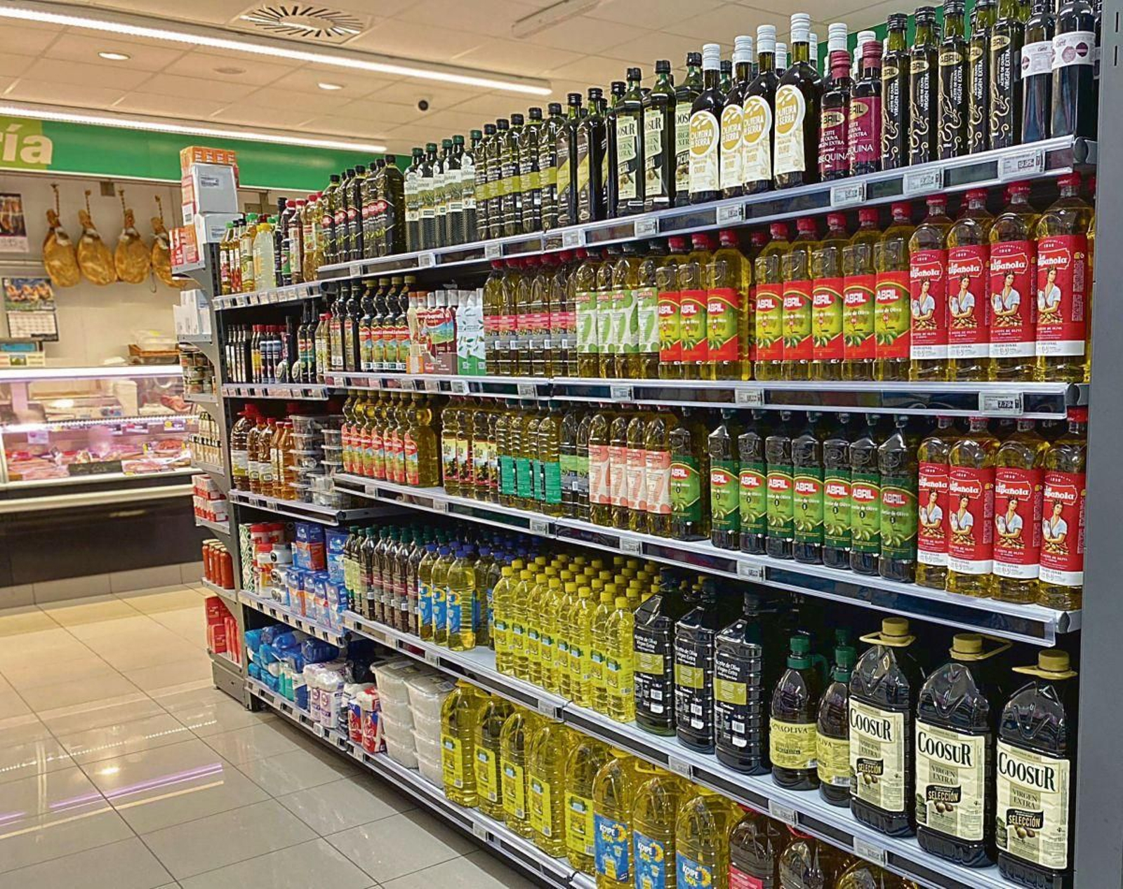 Lineal de un supermercado de O Barco donde los hurtos de aceite han aumentado exponencialmente.