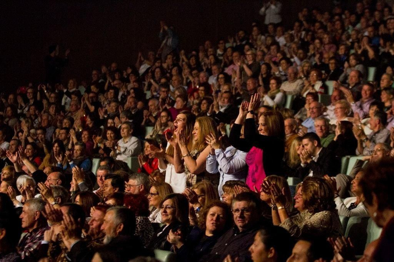 Un público entregado llenó ayer el Auditorio de Beiramar.