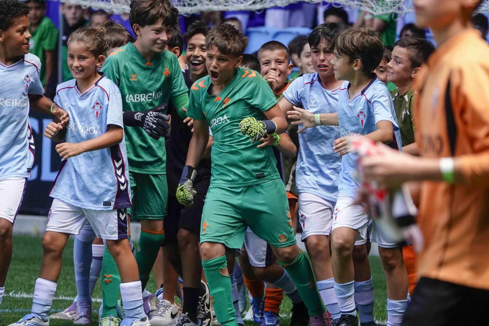 Galería | Balaídos despide la Vigo Cup con el acto de clausura y entrega de medallas