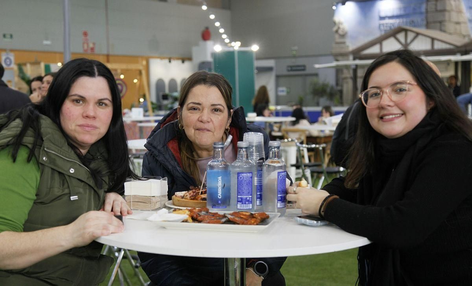 Bisatima, Liliana y Estefany se decantaron por acercarse hasta Expourense.