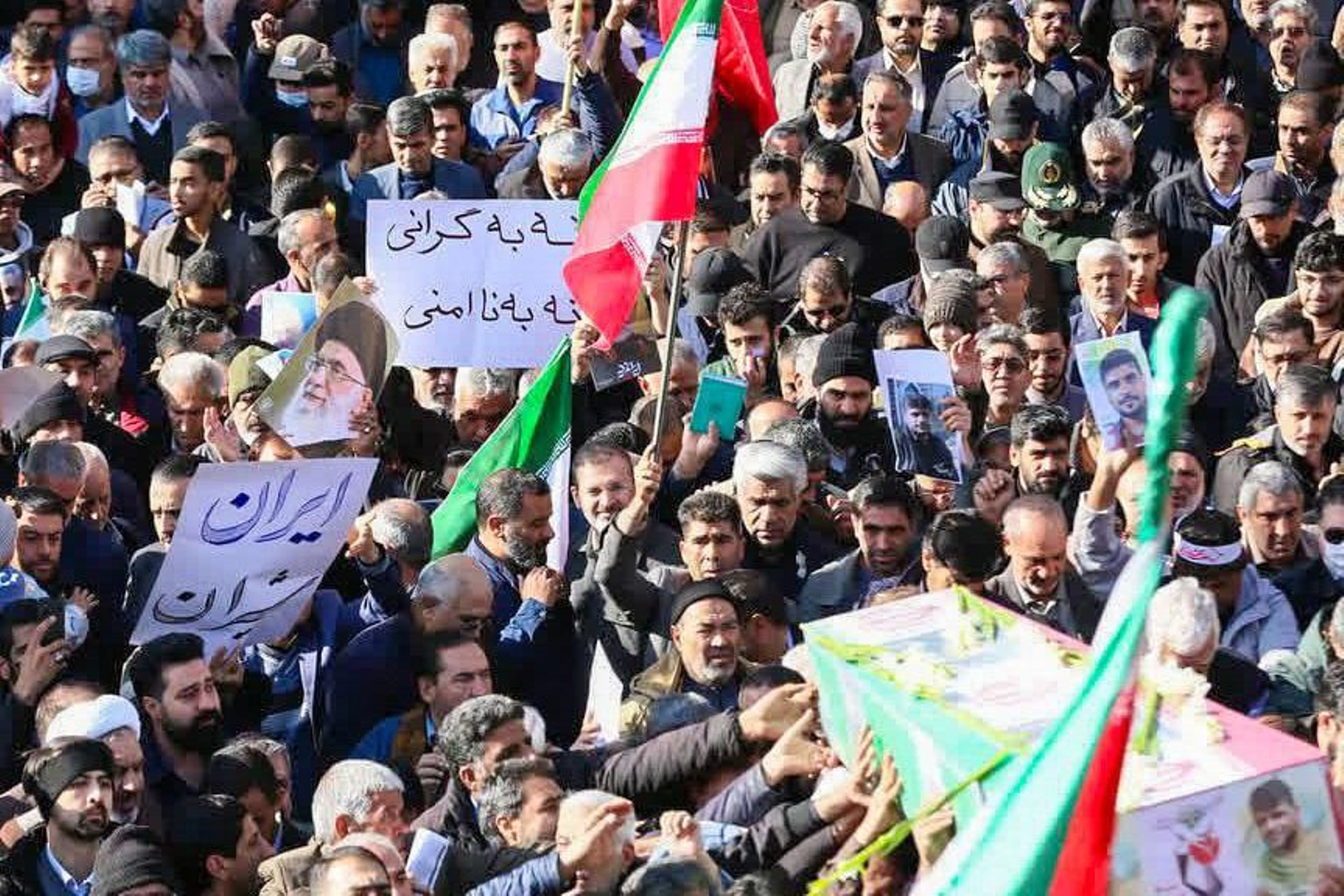 Manifestantes en Irán.