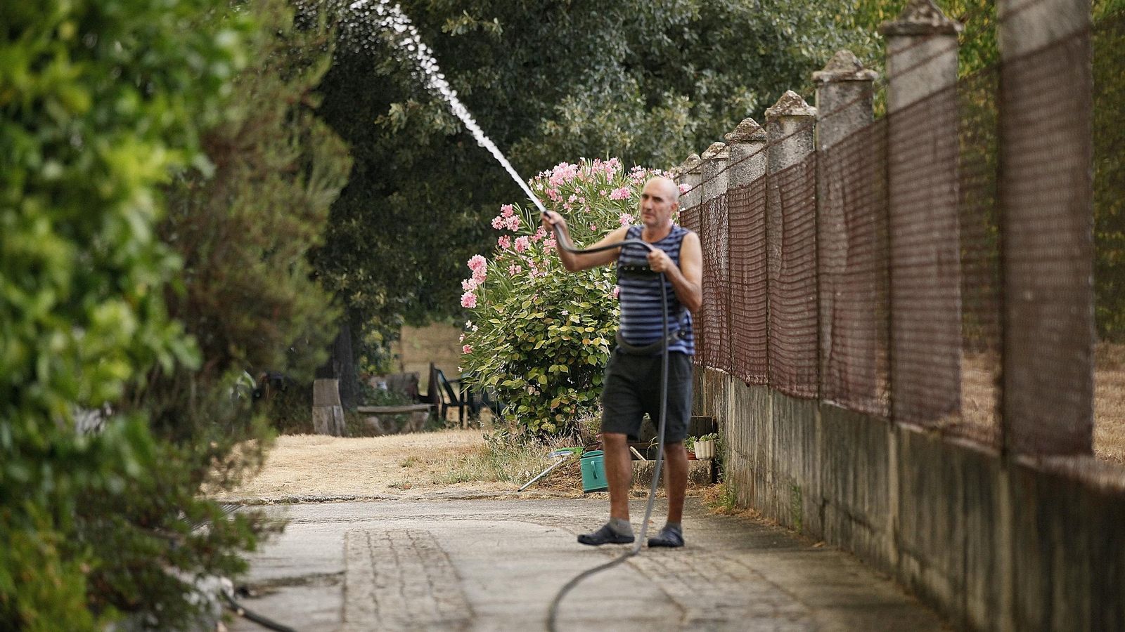 Galería | El fuego rodea Ourense