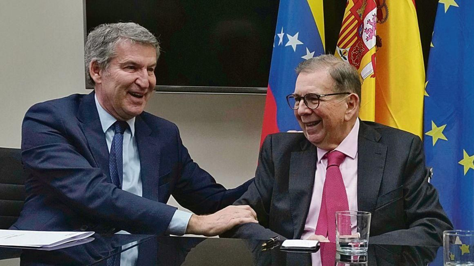 Feijóo, ayer en Madrid con el opositor venezolano Edmundo González.