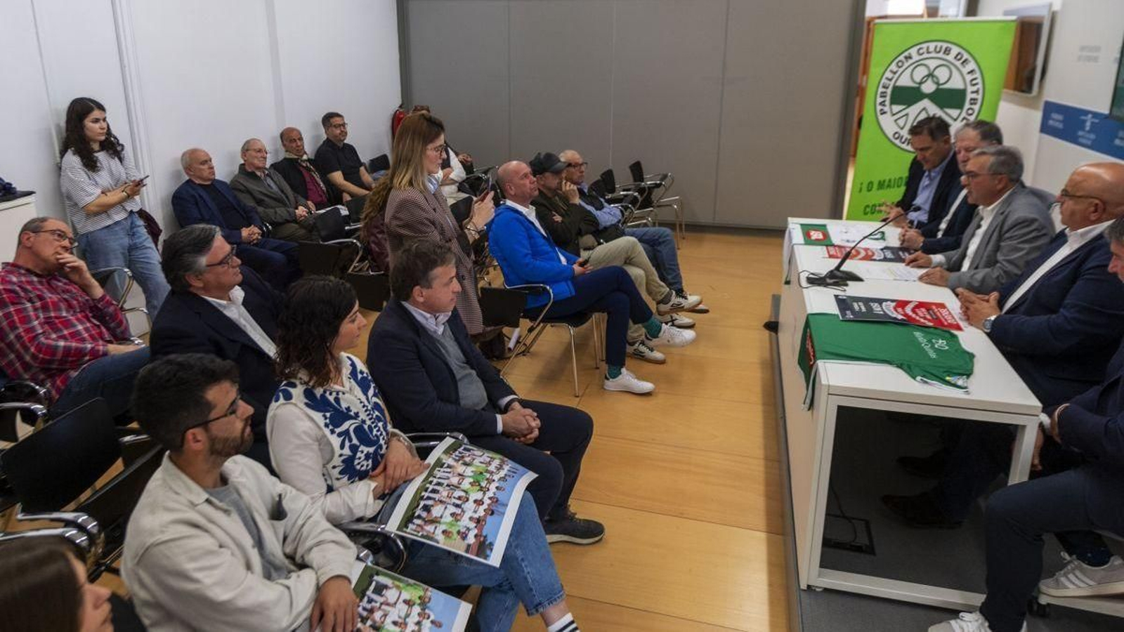 Presentación del nuevo equipo pabellonista y de la competición de este fin de semana.