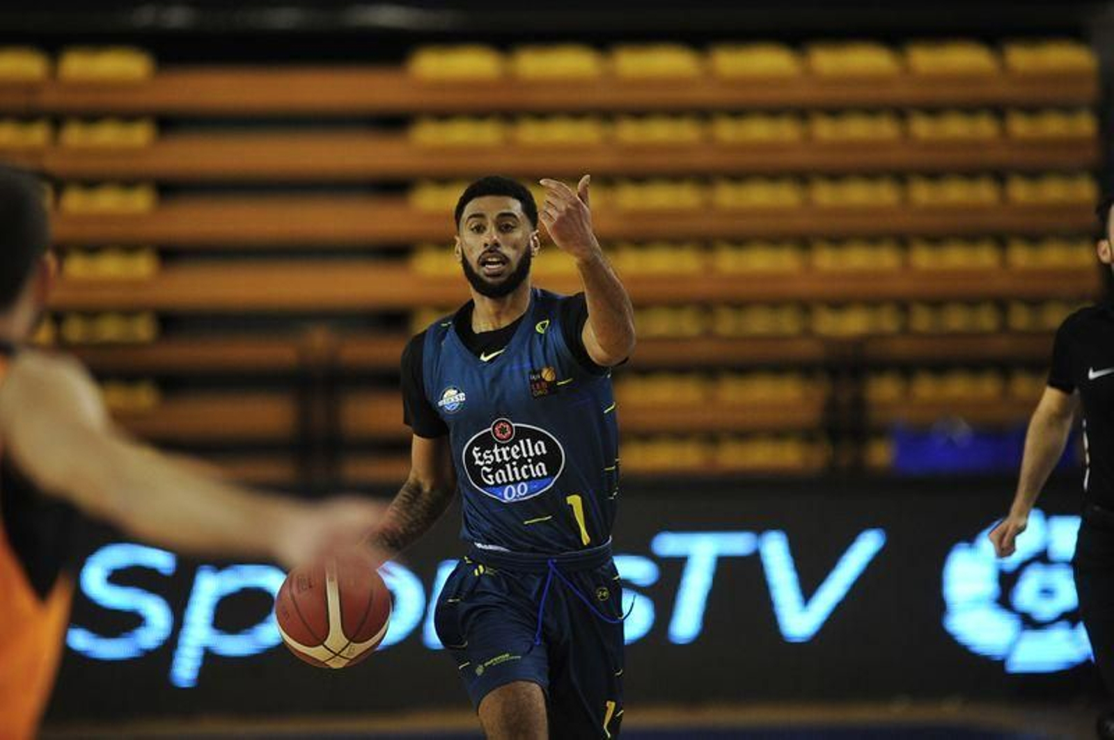 El COB empieza la segunda fase con una victoria ante el Lleida (JOSÉ PAZ)