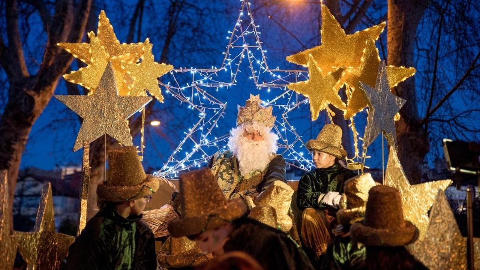 ALLARIZ (ALAMEDA). 05/01/2019. OURENSE. Cabalgata de SSMM los Reyes Magos de Oriente en Allariz. FOTO: ÓSCAR PINAL.