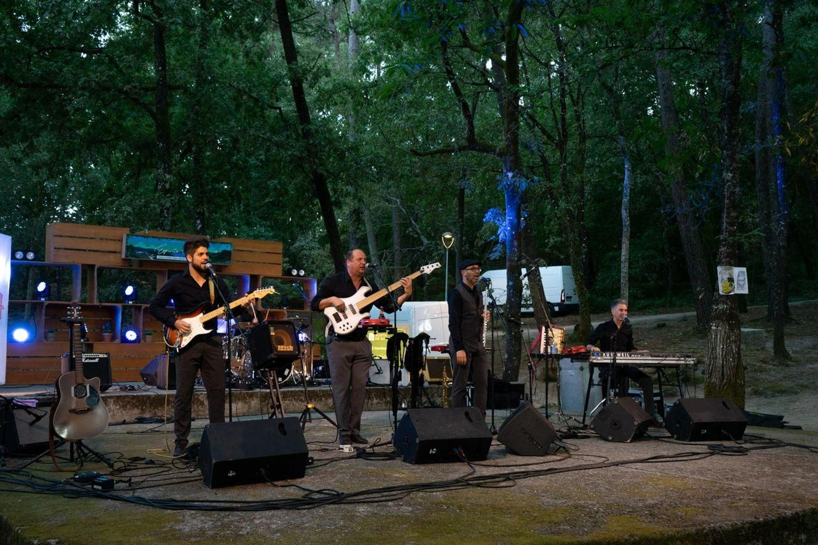 A ARNOIA 19/08/2022. Festival Espirito Ribeiro na Arnoia, donde el vino y la comida acompañó las actuaciones de Cañita Brava, A Roda y Manquiña. Miguel Sambréijome