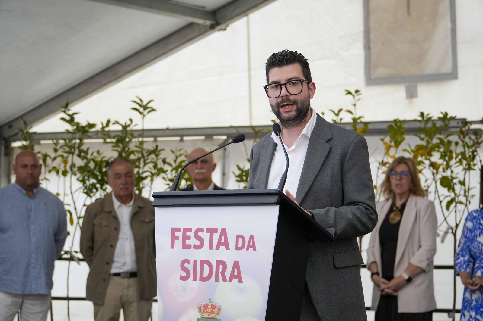 Galería | La Festa da Sidra triunfa en Bembrive con 1.000 litros repartidos